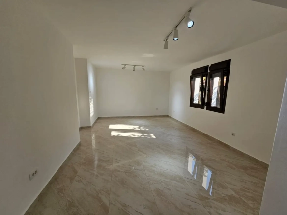 Izdavanje: Kuća 180 m² – Podgorica — fotografija 3