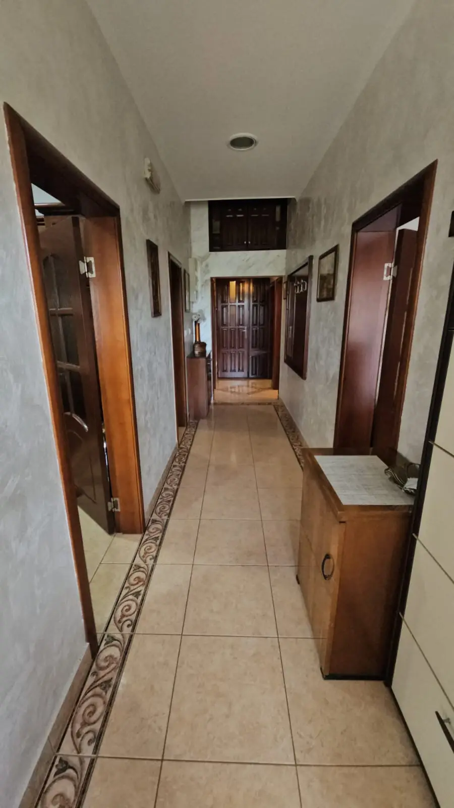 Kuca-sa-poslovnim-prostorom-Podgorica-5 Izdavanje: Kuća 180 m² – Podgorica — fotografija 6