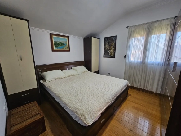 Izdavanje: Kuća 180 m² – Podgorica — fotografija 10