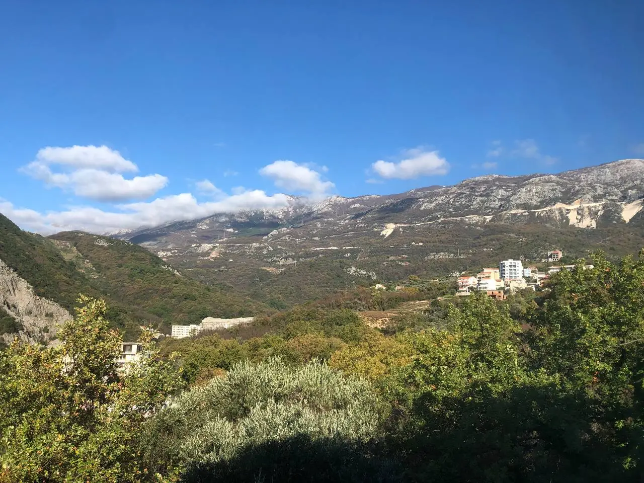 Trosoban-stan-u-Becicima-Budva-3 Trosoban stan 106 m² – Bečići, Budva — fotografija 4