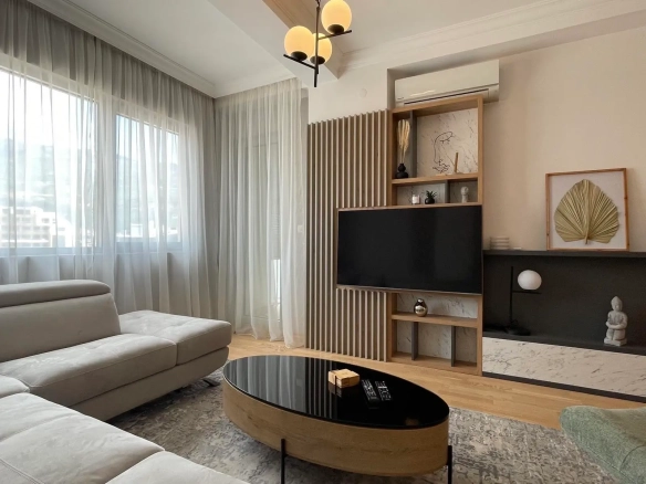 Izdavanje: Jednosoban stan 47 m² – Centar, Budva — fotografija 7
