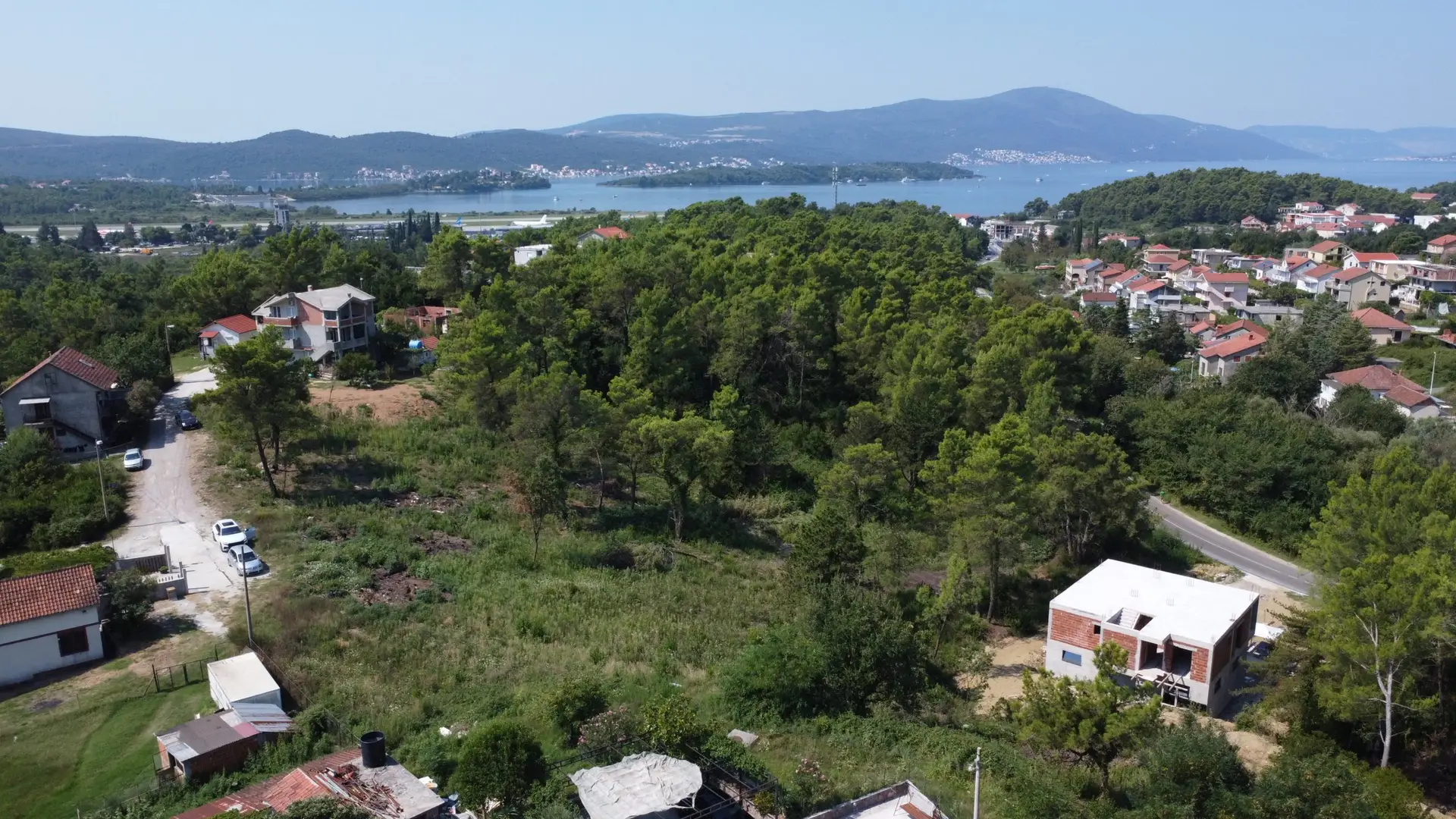 Urbanizovan-plac-sa-pogledom-na-more-Tivat-2 Plac – Tivat — fotografija 3
