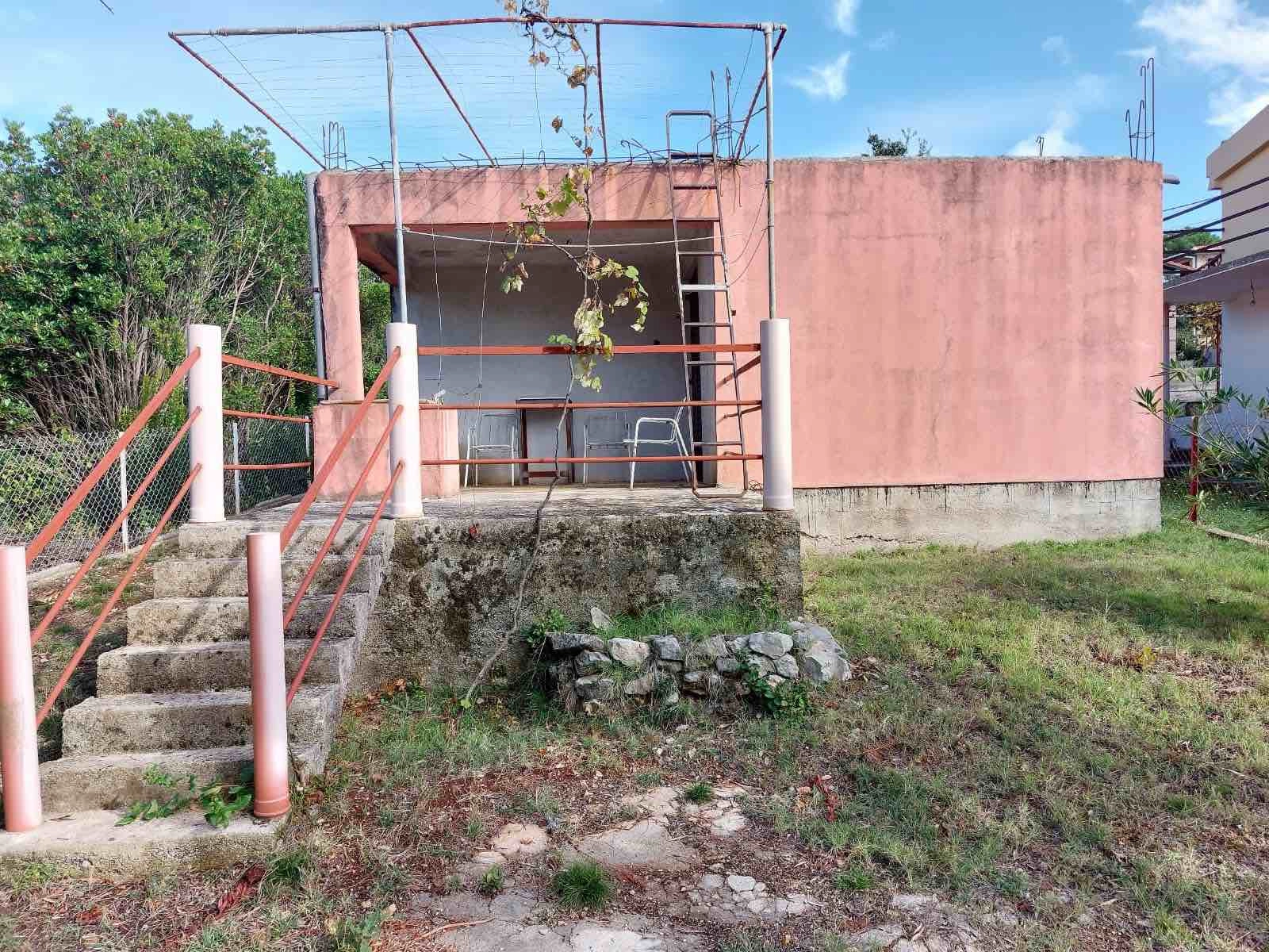 Kuca-sa-placem-u-Zagori-Kotor-5 Kuća 43 m² – Zagora, Kotor — fotografija 6
