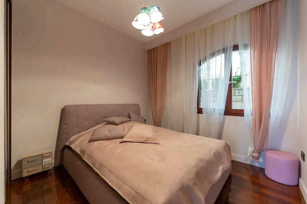 Dvosoban-stan-u-Petrovcu-naselje-Lucice-Budva-4 Dvosoban stan 86 m² – Petrovac, Budva — fotografija 5