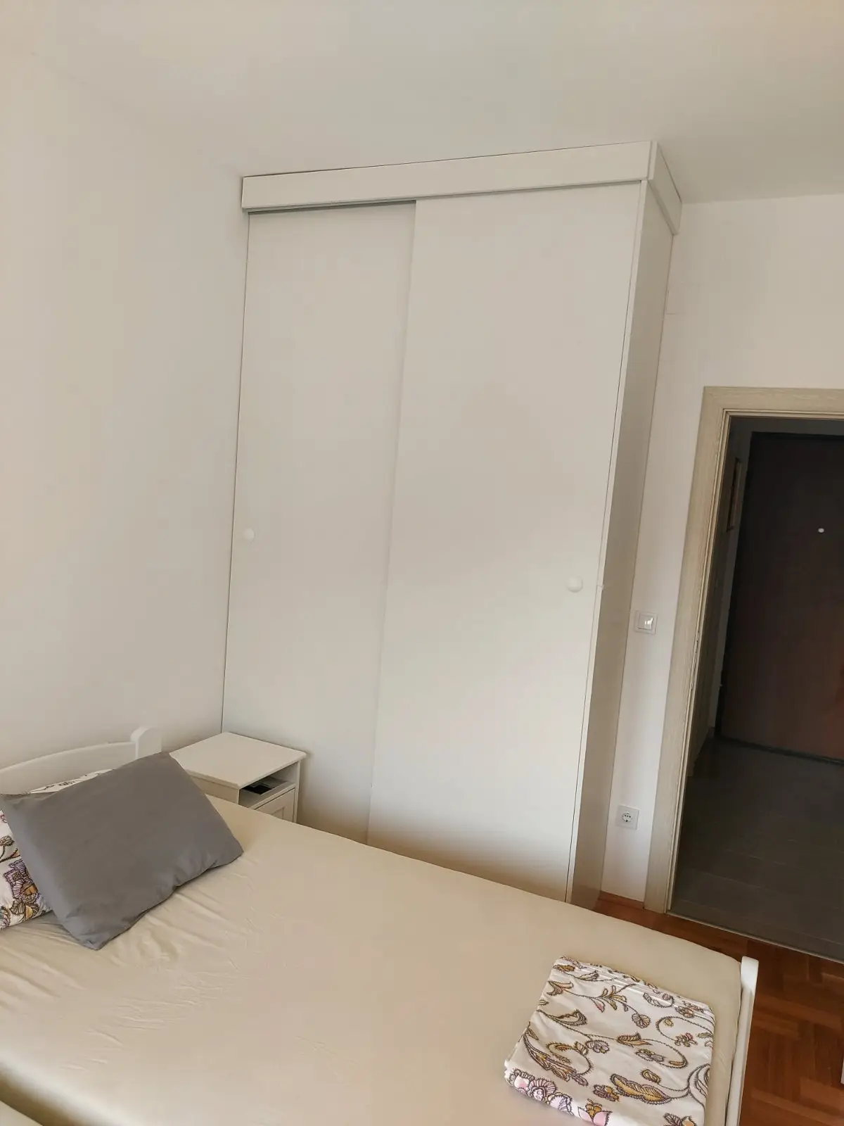 Jednosoban-opremljen-stan-kod-Akademije-znanja-Budva-8 Izdavanje: Jednosoban stan 40 m² – Budva — fotografija 9