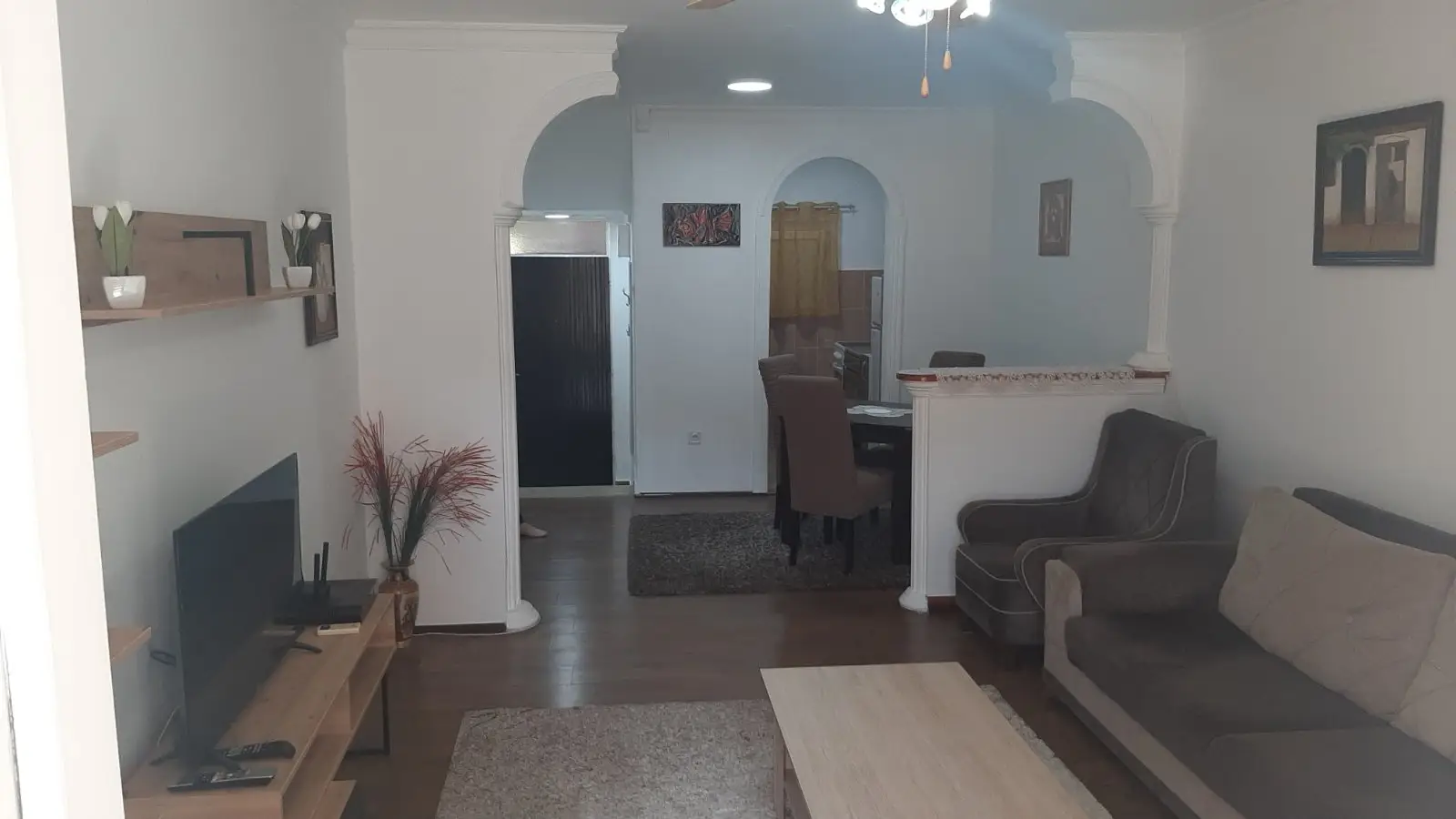 Izdavanje: Dvosoban stan 70 m² – Budva — fotografija 2