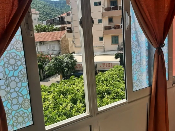 Izdavanje: Dvosoban stan 70 m² – Budva — fotografija 7