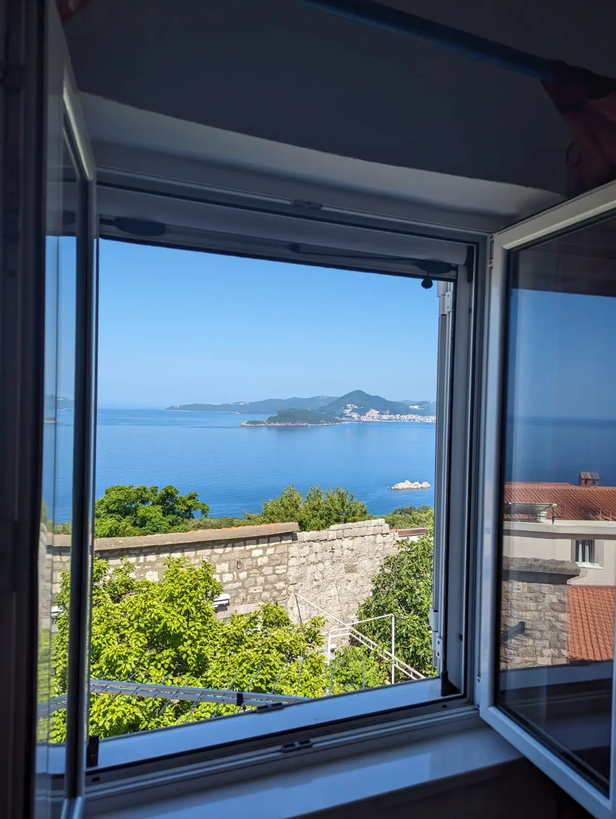 Kamena-kuca-u-selu-Blizikuce-Budva-7 Kuća 150 m² – Blizikuće, Budva — fotografija 8