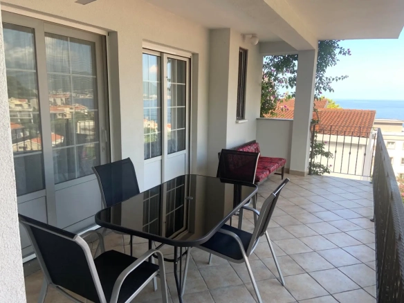Trosoban stan 85 m² – Sveti Stefan, Budva — fotografija 7