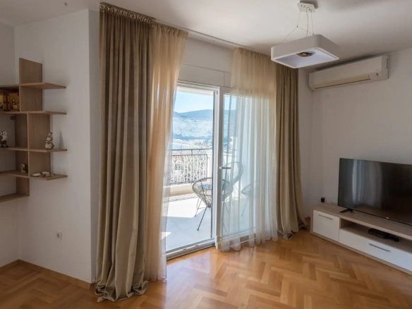 Dvosoban stan 100 m² – Topla, Herceg Novi — fotografija 4