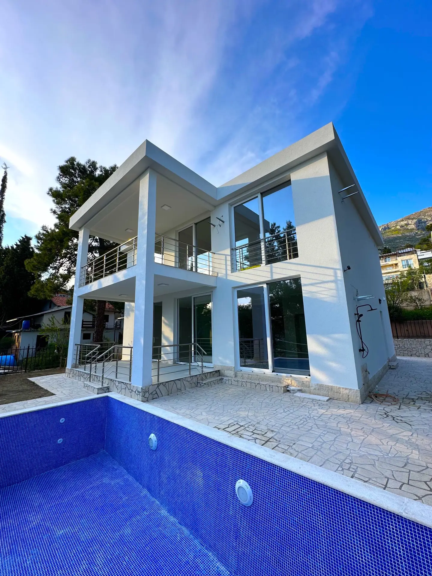 Vila sa bazenom