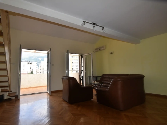 Dvosoban stan 81 m² – Budva — fotografija 3
