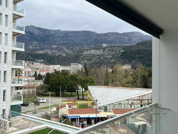 Izdavanje: Jednosoban stan 63 m² – Budva — fotografija 3