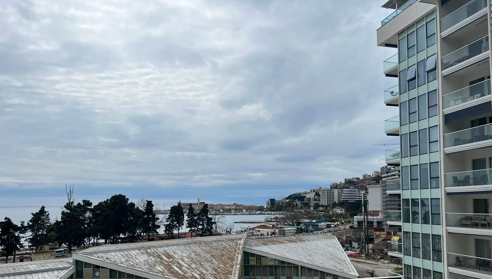 Izdavanje: Jednosoban stan 63 m² – Budva — fotografija 4