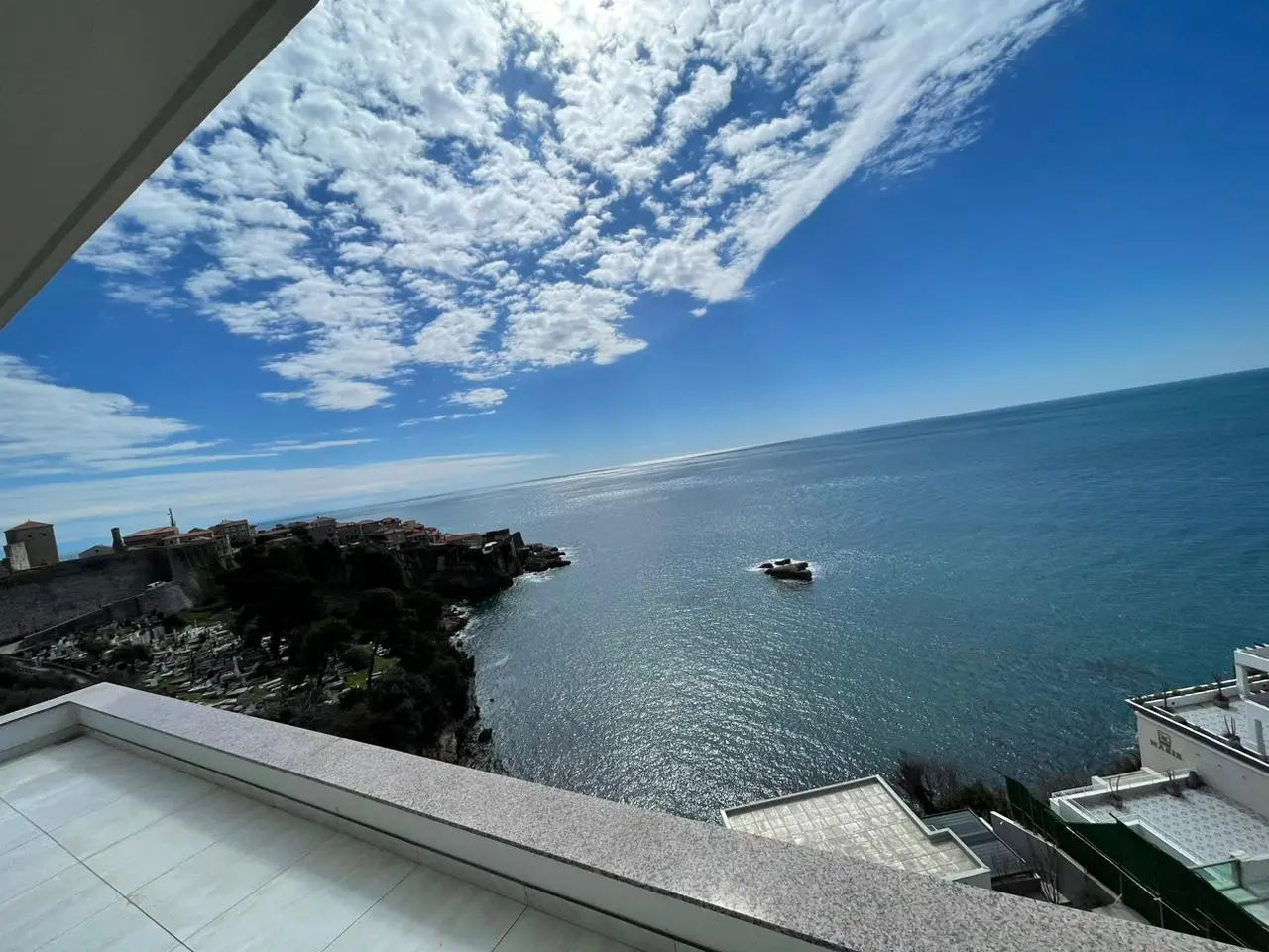 Jednosoban-stan-s-pogledom-na-more-Ulcinj-2 Jednosoban stan 64 m² – Ulcinj — fotografija 3