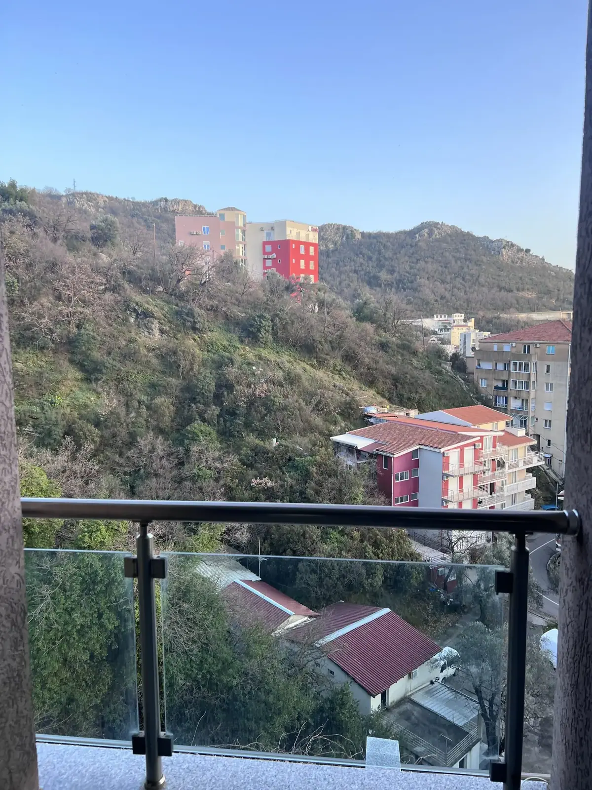 Garsonjera-sa-pogledom-na-more-u-Becicima-Budva-1 Garsonjera 36 m² – Bečići, Budva — fotografija 2