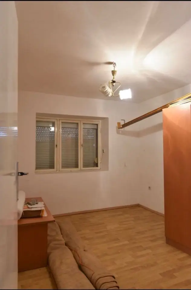 Kuca-sa-placem-na-Cetinju Kuća sa placem na Cetinju