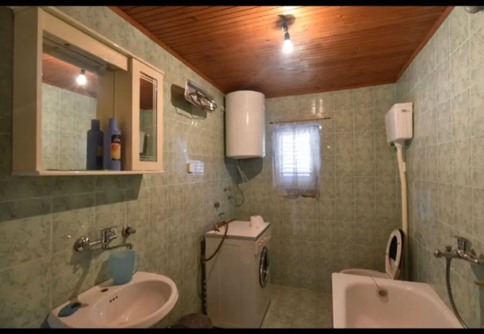 Kuca-sa-placem-na-Cetinju-1 Kuća 70 m² – Cetinje — fotografija 2