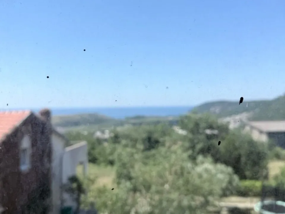 Polovina kuće sa pogledom na more
