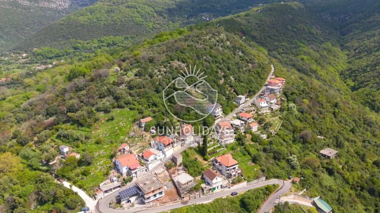 Plac-sa-pogledom-na-more-Kuti-Herceg-Novi Plac sa pogledom na more