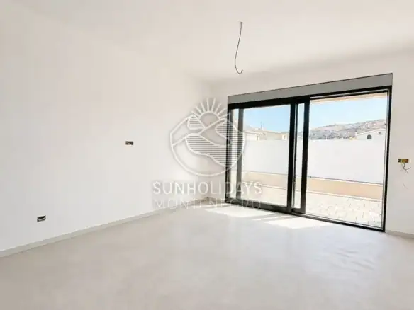 Kuća 280 m² – Polje, Bar — fotografija 2