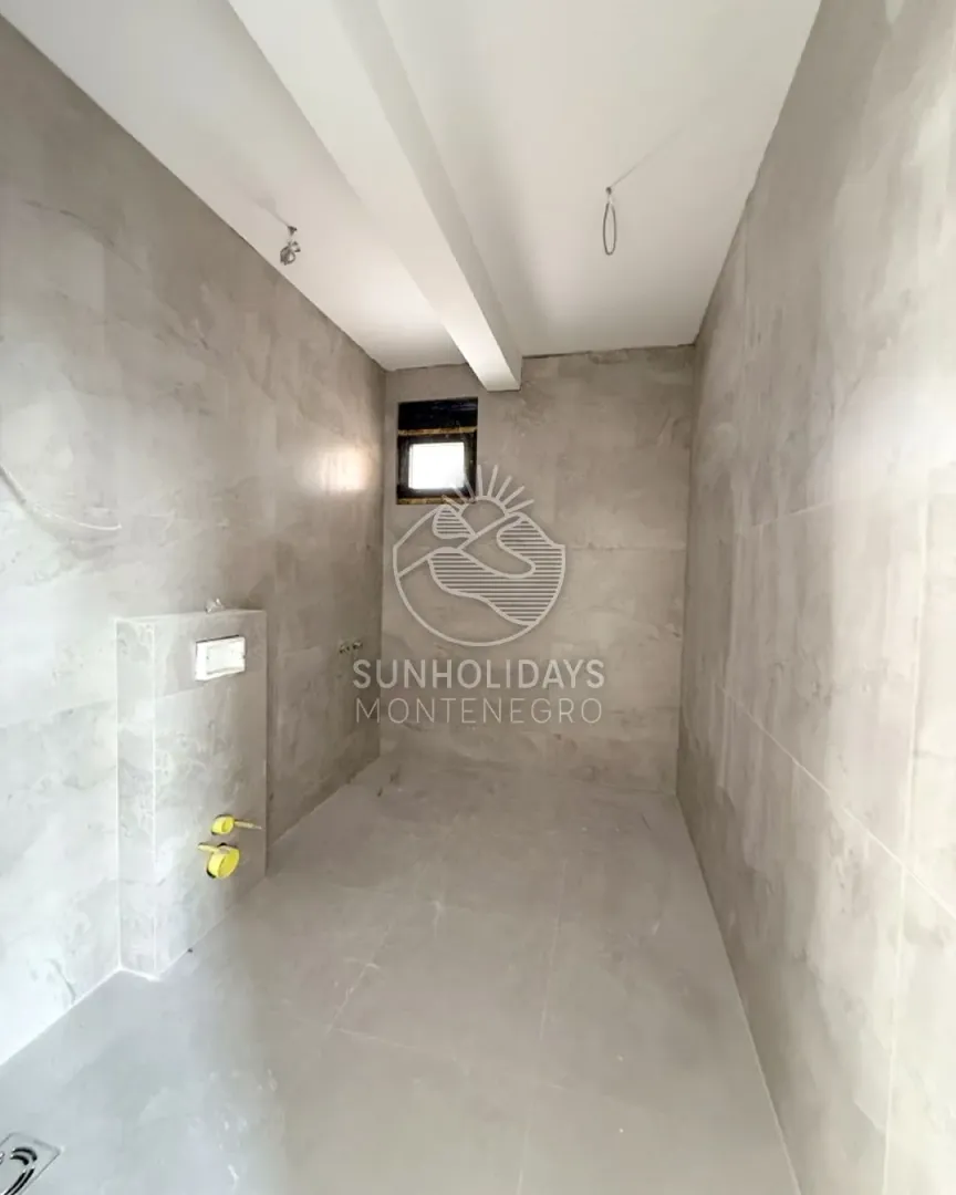 Vila-sa-privatnim-bazenom-u-naselju-Polje-Bar-9 Kuća 280 m² – Polje, Bar — fotografija 10