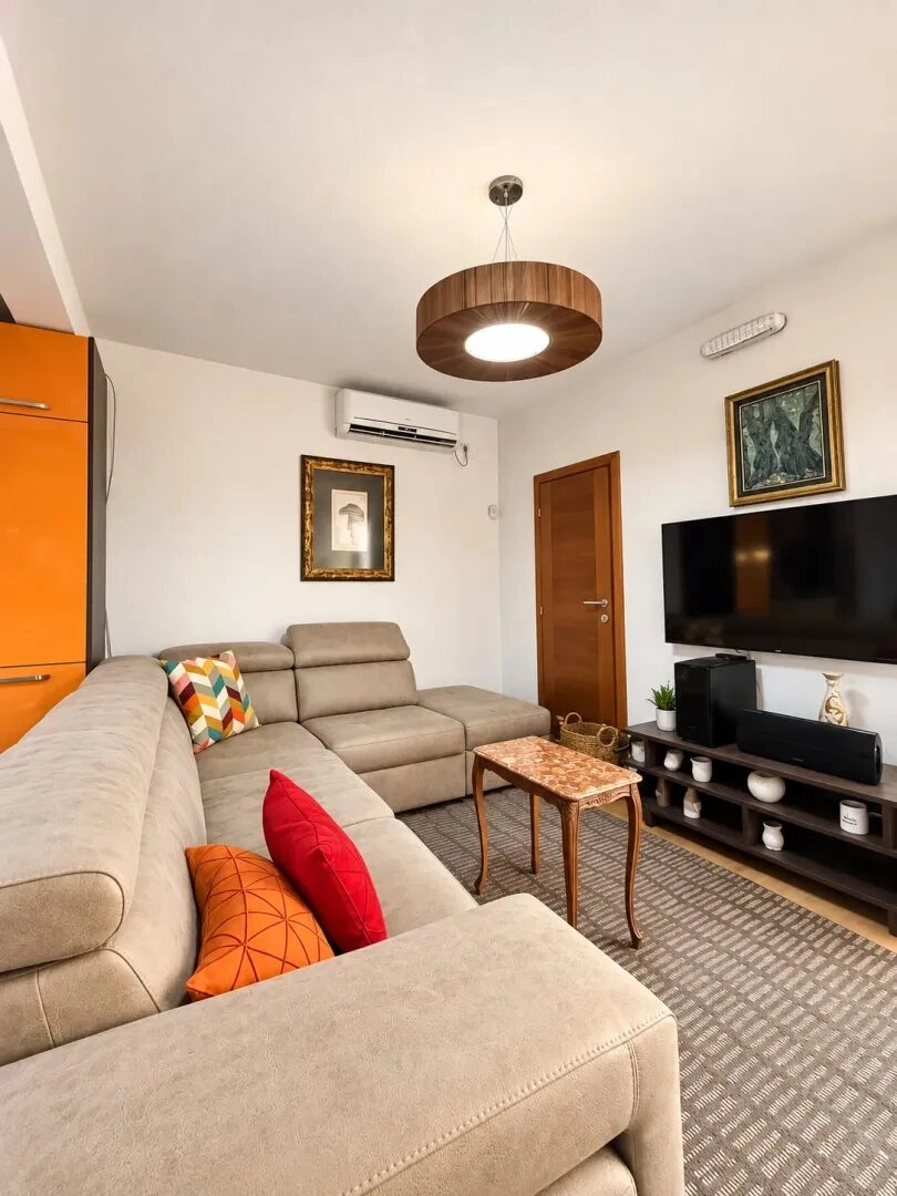 Namjestena-kuca-sa-dvoristem-u-naselju-Polje-Bar-2 Kuća 105 m² – Polje, Bar — fotografija 3