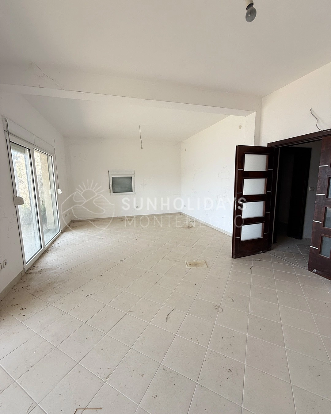 Vila-na-plazi-sa-bazenom-u-Krucu-Ulcinj-3 Stan 545 m² – Kruče, Ulcinj — fotografija 4
