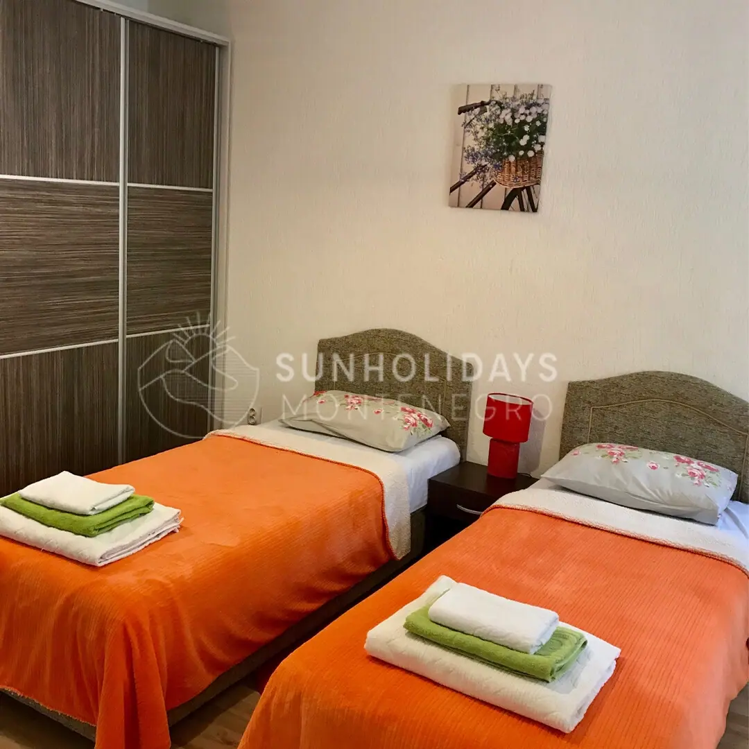 Mini-hotel-sa-bastom-u-Susnju-Bar-2 Hotel 540 m² – Šušanj, Bar — fotografija 3