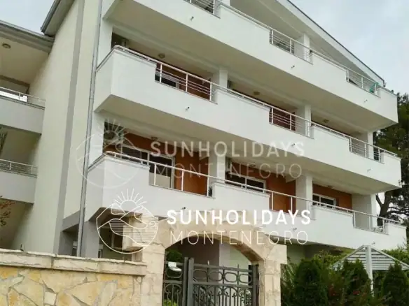 Hotel 540 m² – Šušanj, Bar — fotografija 10