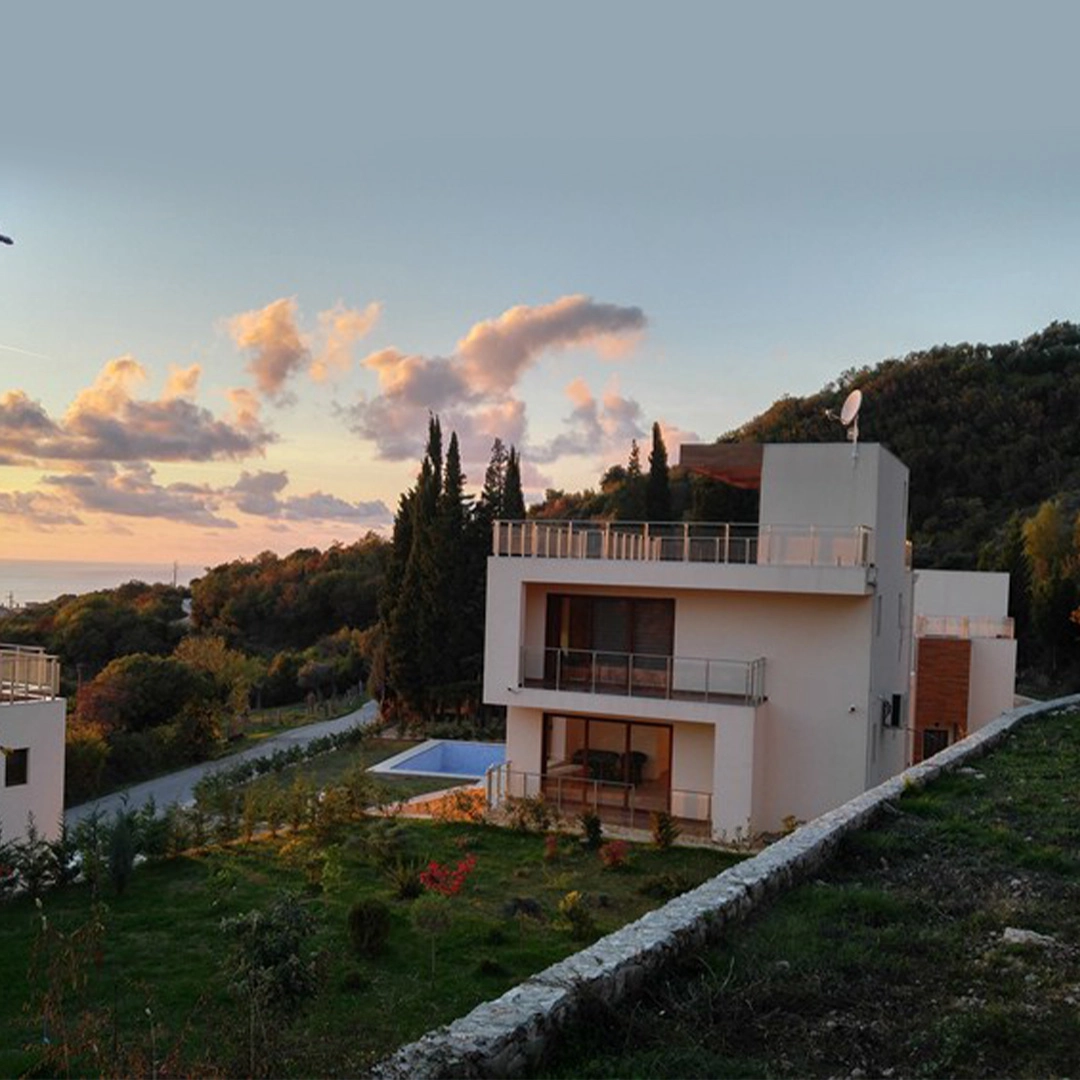 Kuca-sa-bazenom-u-Dobroj-Vodi-Bar-3 Kuća 320 m² – Dobra Voda, Bar — fotografija 4