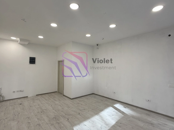 Izdavanje: Poslovni prostor 28 m² – City kvart, Podgorica — fotografija 2