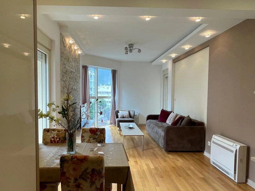 6ada119199202e015ba3bd5b_nekretnina_11 Izdavanje: Jednosoban stan 51 m² – Budva — fotografija 2