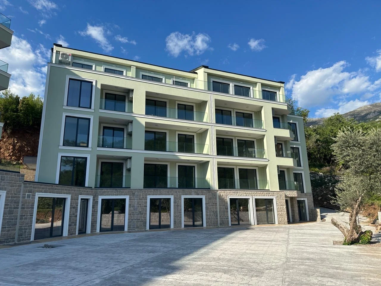 a96e36112dd415d718551f9c5c021 Jednosoban stan 26 m² – Kamenovo, Budva — fotografija 2