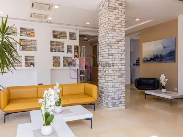 Hotel na prvoj liniji do mora u Sutomoru