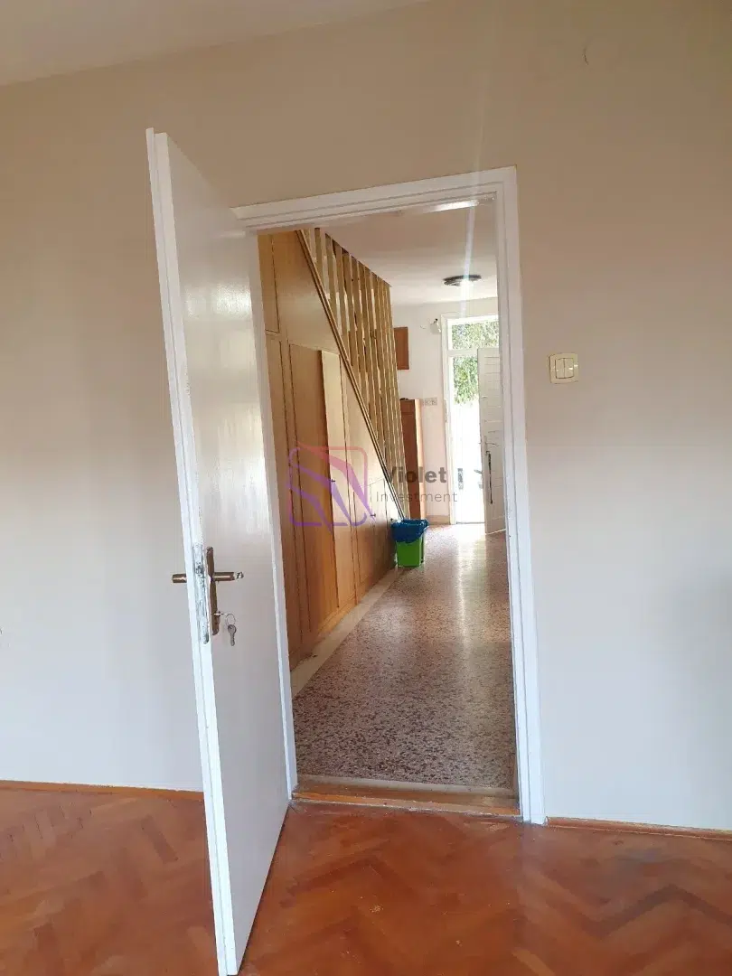 Dvojna-kuca-sa-dvoristem-i-garazom-Momisici-Podgorica-6 Plac 287 m² – Momišići, Podgorica — fotografija 7