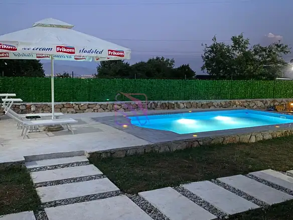 Izdavanje: Kuća 60 m² – Farmaci, Podgorica — fotografija 3