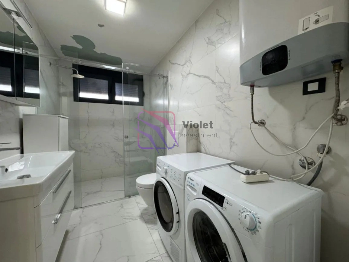 Namjesten-trosoban-stan-Dalmatinska-Podgorica-10 Izdavanje: Trosoban stan 130 m² – Dalmatinska, Podgorica — fotografija 11