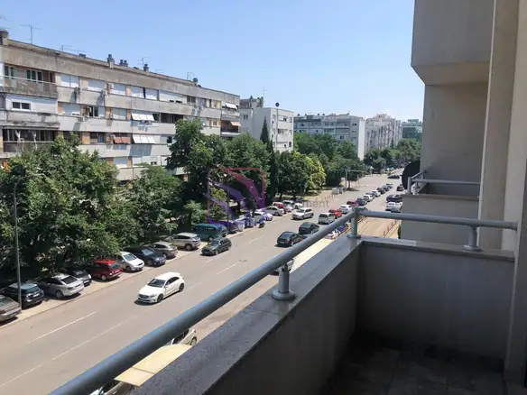 Izdavanje: Dvosoban stan 77 m² – Momišići, Podgorica — fotografija 15