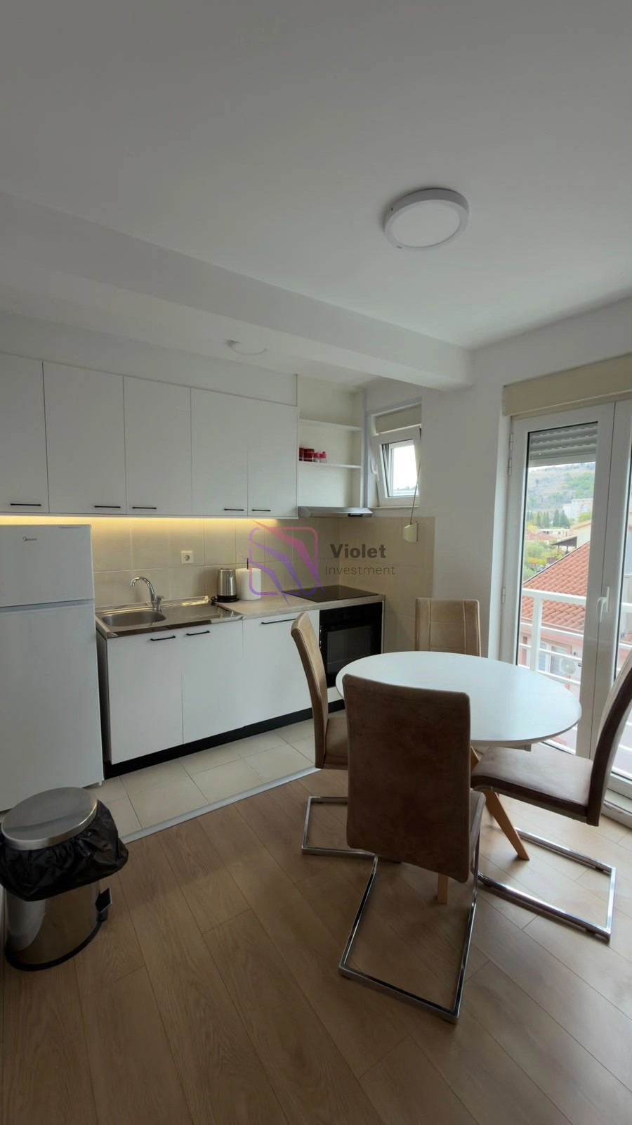 Cetvorosoban-stan-u-Zagoricu-Podgorica-2 Izdavanje: Četvorosoban stan 98 m² – Zagorič, Podgorica — fotografija 3