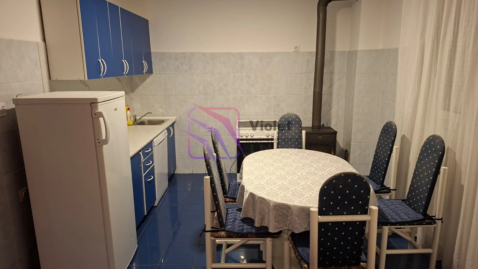 Namjestena-kuca-sa-dvoristem-u-Donjoj-Gorici-Podgorica-9 Izdavanje: Kuća 100 m² – Donja Gorica, Podgorica — fotografija 10