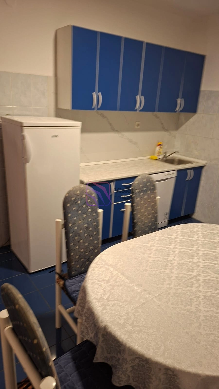 Namjestena-kuca-sa-dvoristem-u-Donjoj-Gorici-Podgorica-10 Izdavanje: Kuća 100 m² – Donja Gorica, Podgorica — fotografija 11