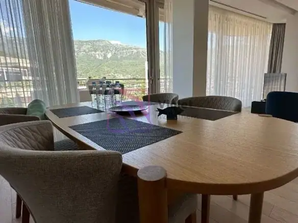 Trosoban stan 198 m² – Boreti, Budva — fotografija 8