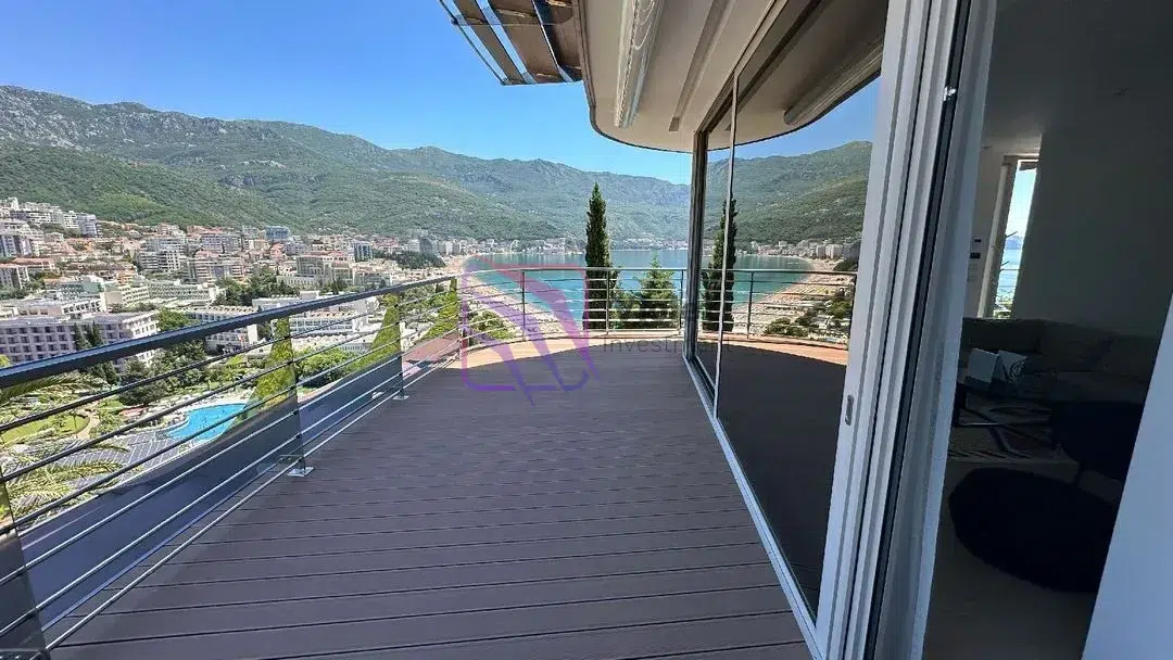 Trosoban-stan-sa-pogledom-na-more-Boreti-Budva-8 Trosoban stan 198 m² – Boreti, Budva — fotografija 9
