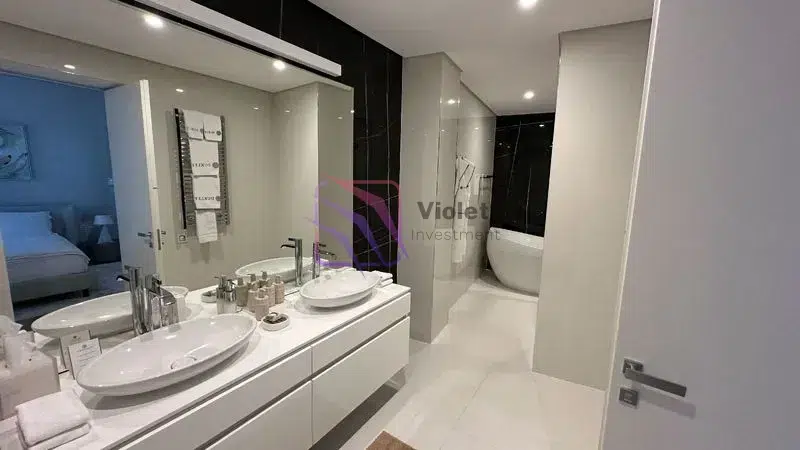 Trosoban-stan-sa-pogledom-na-more-Boreti-Budva-10 Trosoban stan 198 m² – Boreti, Budva — fotografija 11