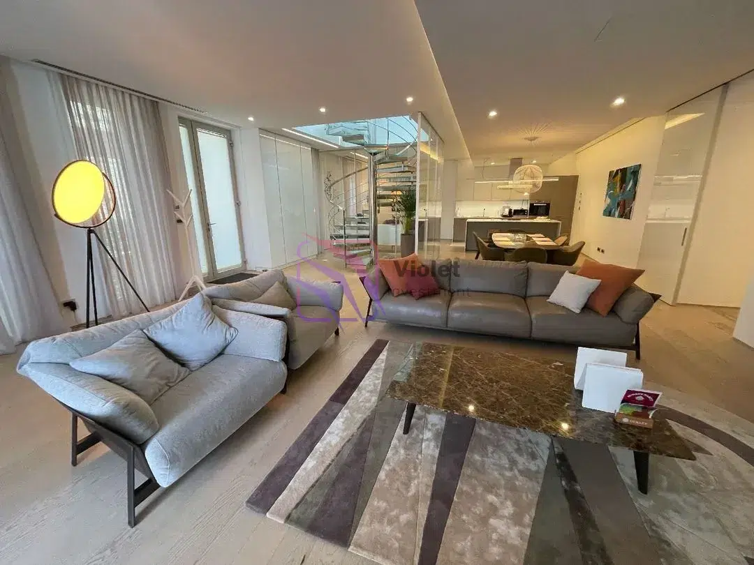 Trosoban-penthaus-sa-terasom-u-Boretima-Budva-2 Trosoban stan 509 m² – Boreti, Budva — fotografija 3