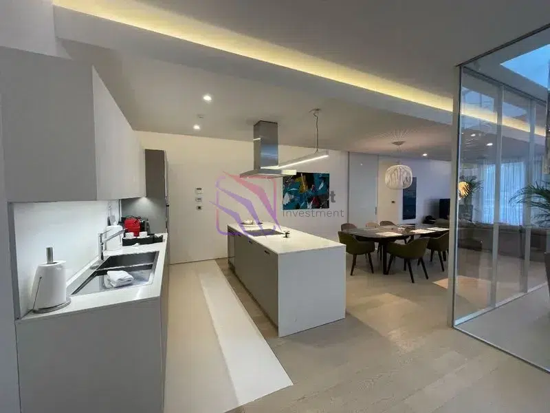 Trosoban-penthaus-sa-terasom-u-Boretima-Budva-6 Trosoban stan 509 m² – Boreti, Budva — fotografija 7