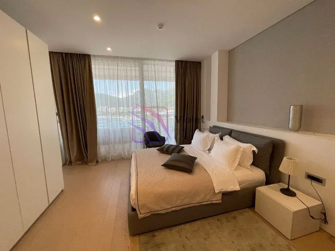 Trosoban-penthaus-sa-terasom-u-Boretima-Budva-11 Trosoban stan 509 m² – Boreti, Budva — fotografija 12
