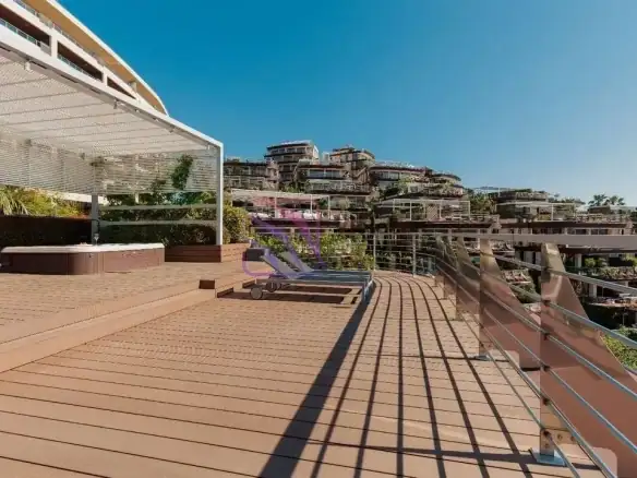 Četvorosoban stan 461 m² – Boreti, Budva — fotografija 3