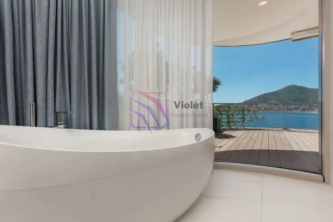 Cetvorosoban-penthaus-sa-terasom-Boreti-Budva-8 Četvorosoban stan 461 m² – Boreti, Budva — fotografija 9